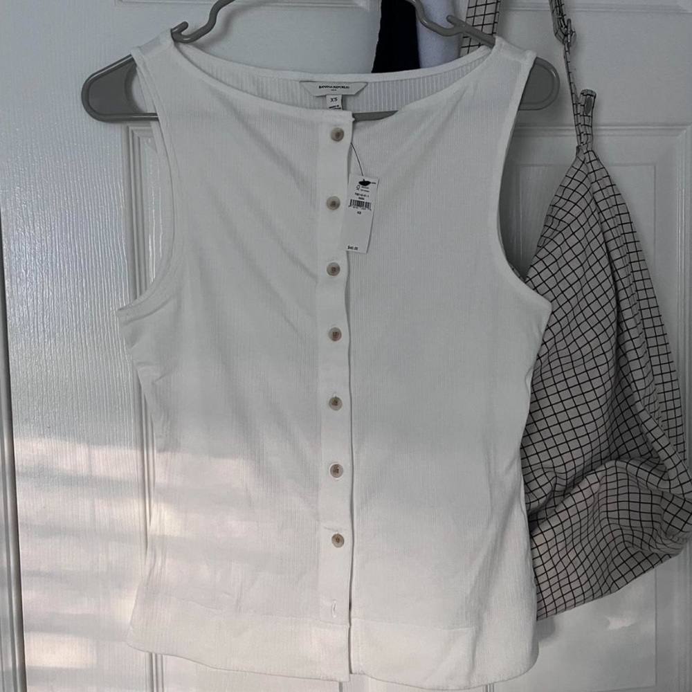 Banana Republic White Button-Down Sleeveless Top